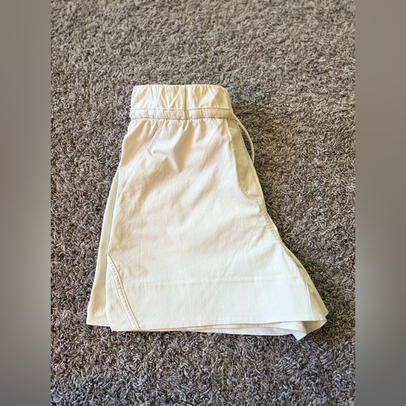Women’s Lululemon Cinchable Waist High-Rise Woven Short 3.5" Sundance Size XS - Picture 11 of 15